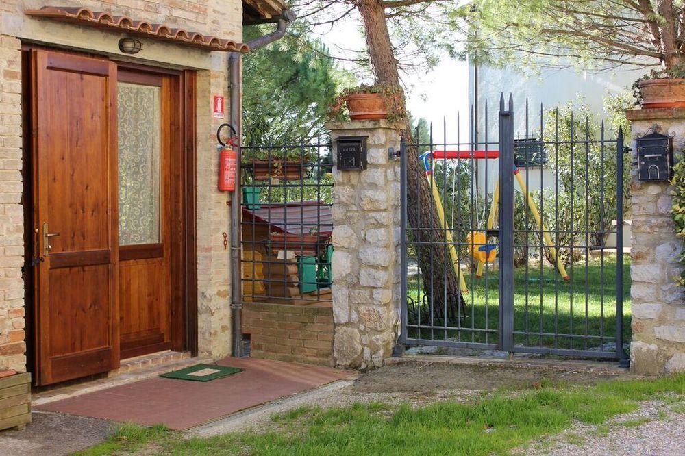 Civitella D'Arna Agriturismo La Ginestrella المظهر الخارجي الصورة