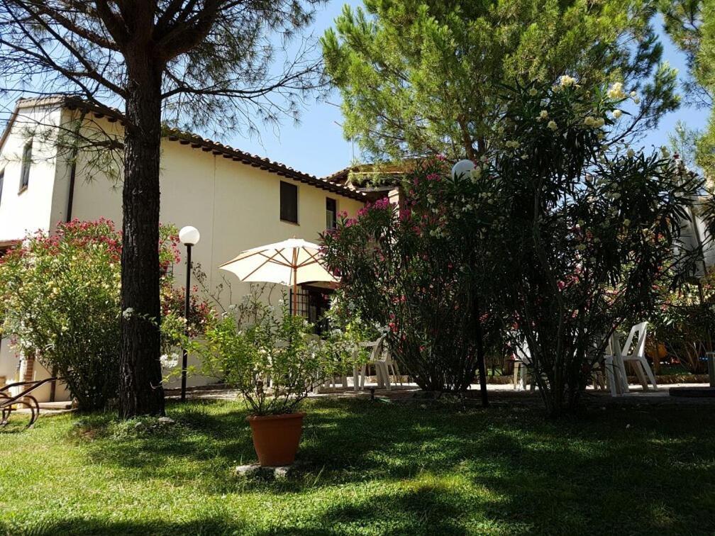 Civitella D'Arna Agriturismo La Ginestrella المظهر الخارجي الصورة